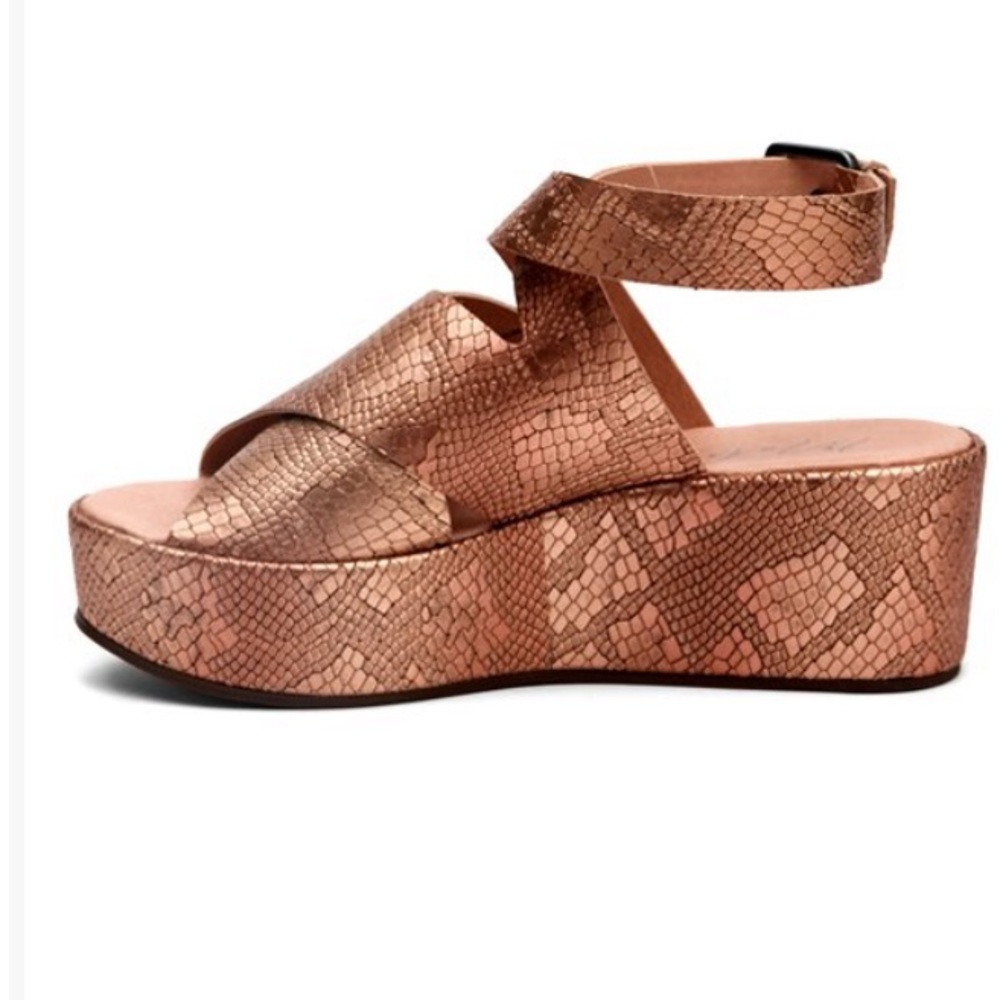 MATISSE RUNAWAY ROSE GOLD SNAKE PLATFORM SANDALS/7 - Picture 7 of 14